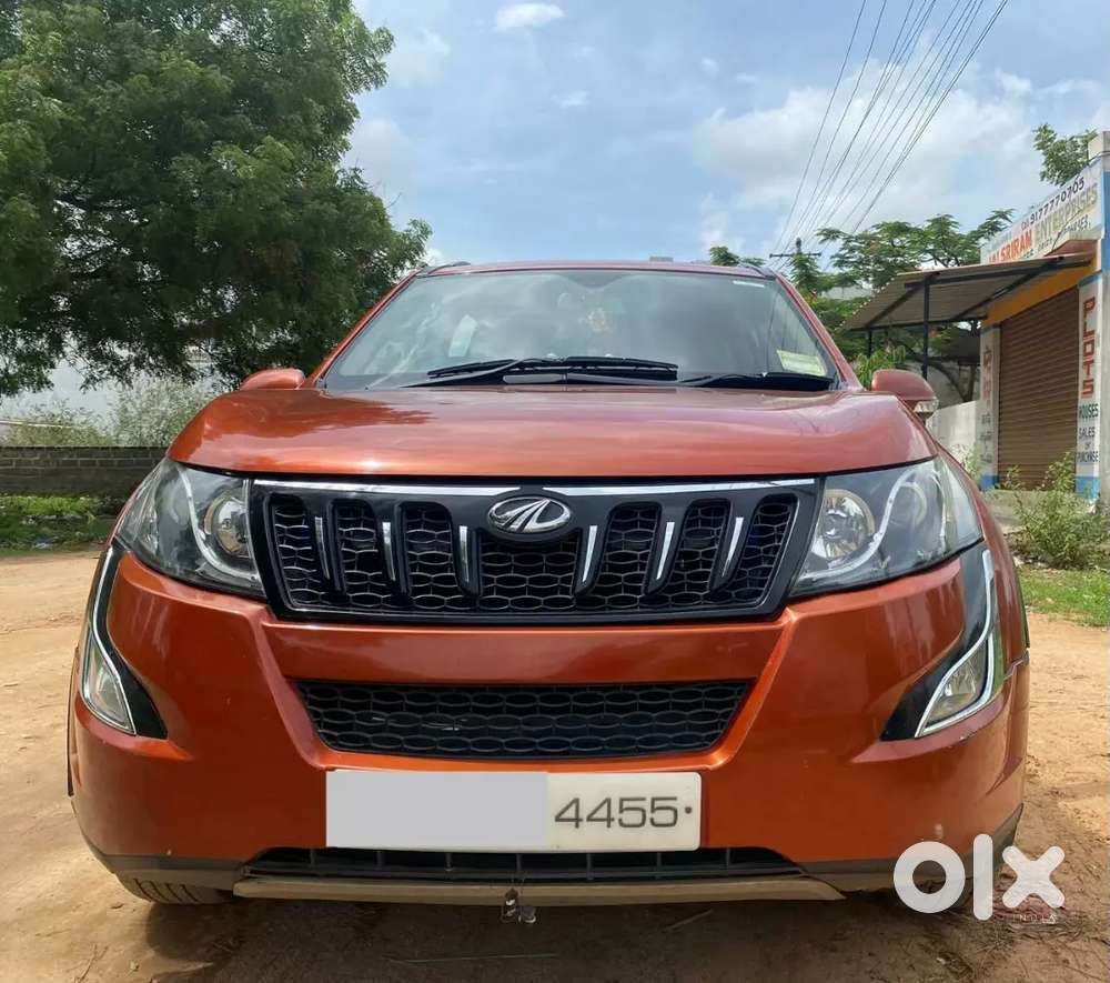 Mahindra Xuv500 W10