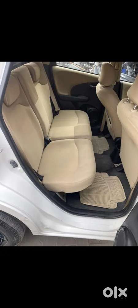 Honda Jazz  ,petrol * Mnf 2011.reg 2012