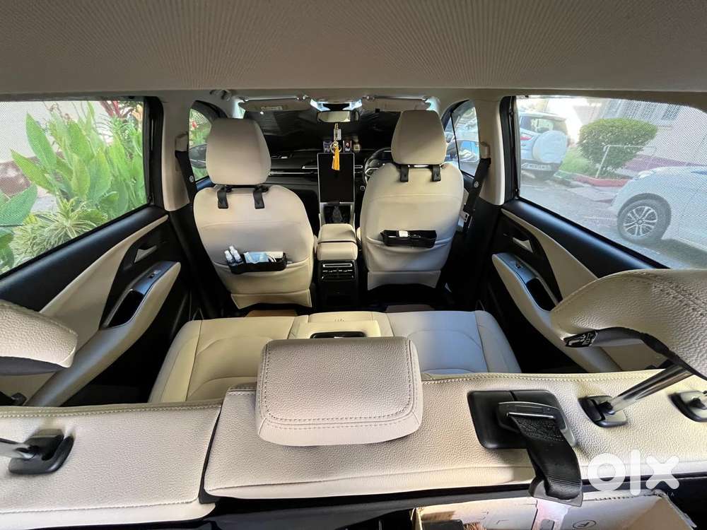Mg Hector Savvy Pro 1.5 Turbo Cvt Dual Tone, 2023, Petrol