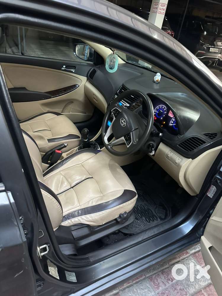 Hyundai Fluidic Verna 2011