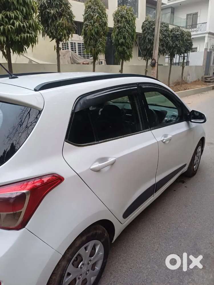 Hyundai Grand I10 Sportz 2016 Diesel Manual