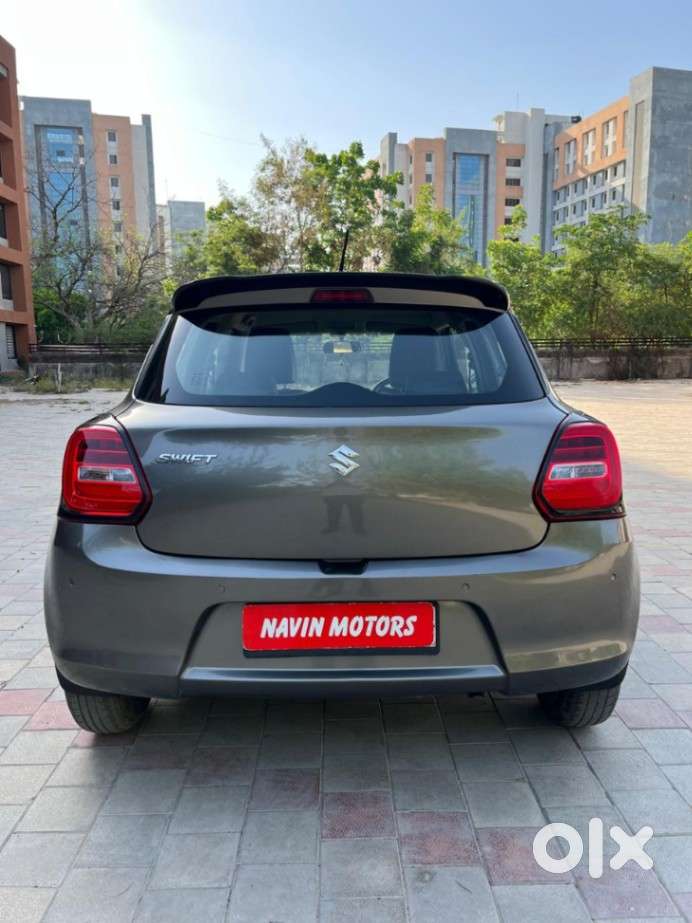 Maruti Suzuki Swift Vxi + Manual, 2022, Petrol