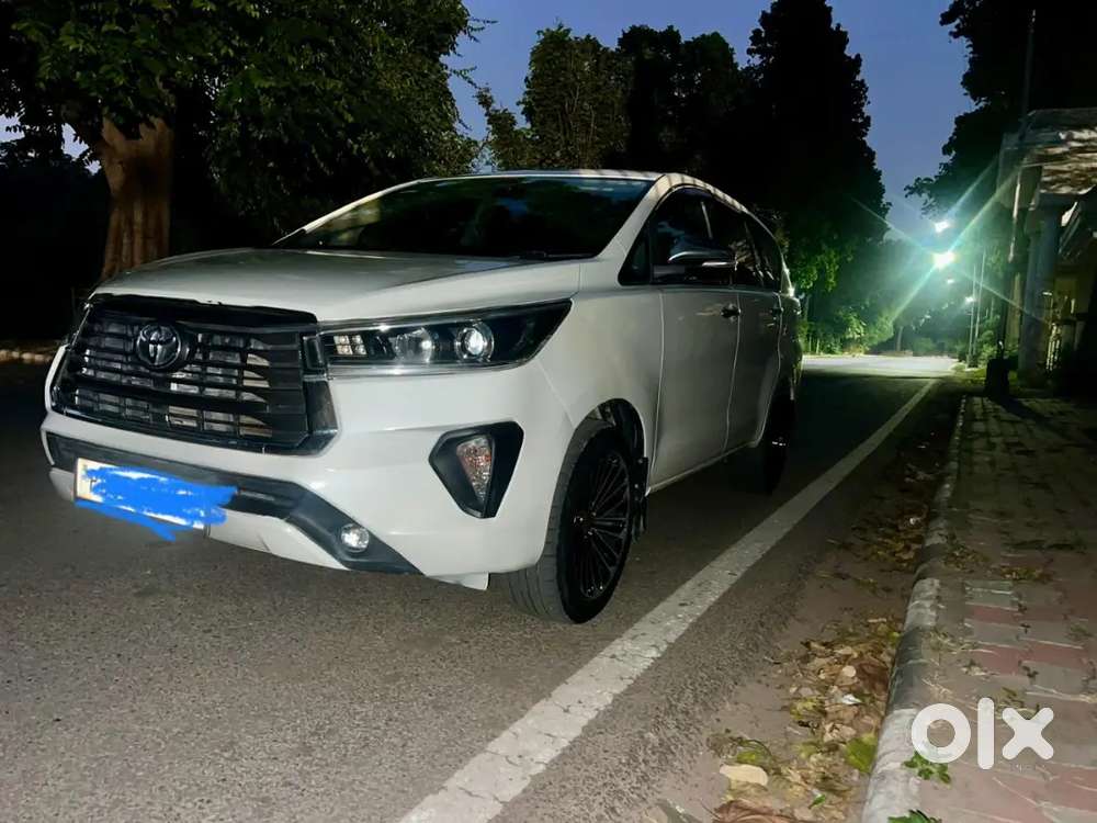 Toyota Innova Crysta 2.8z 2017