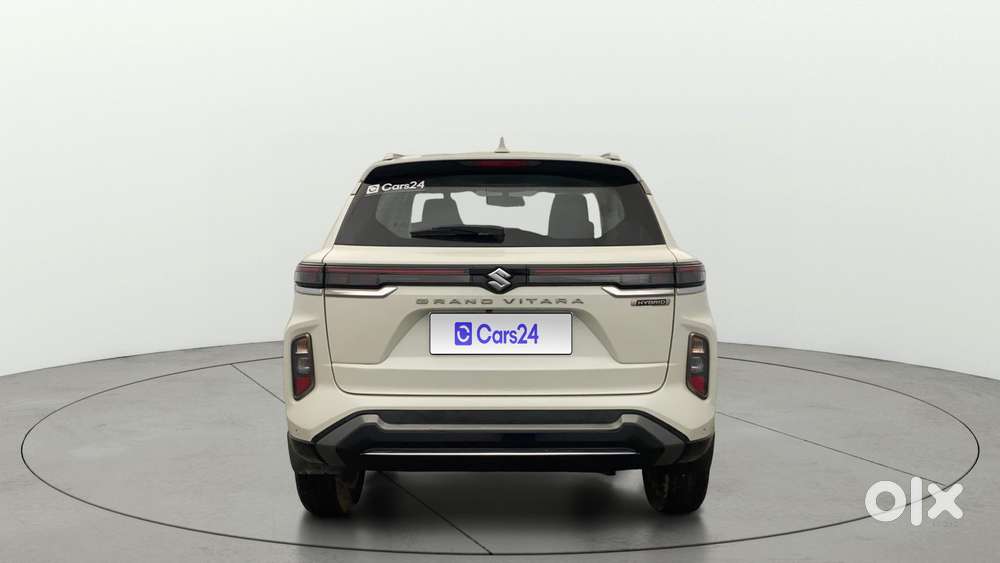 Maruti Suzuki Grand Vitara 1.5 Alpha Plus Intelligent Hybrid Ecvt, 2..