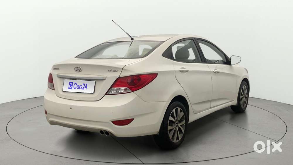 Hyundai Verna Fluidic 1.6 Vtvt Sx, 2013, Petrol