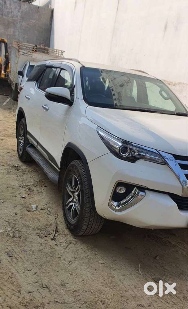 Toyota Fortuner 4x2 At 2.8 Diesel, 2019, Diesel