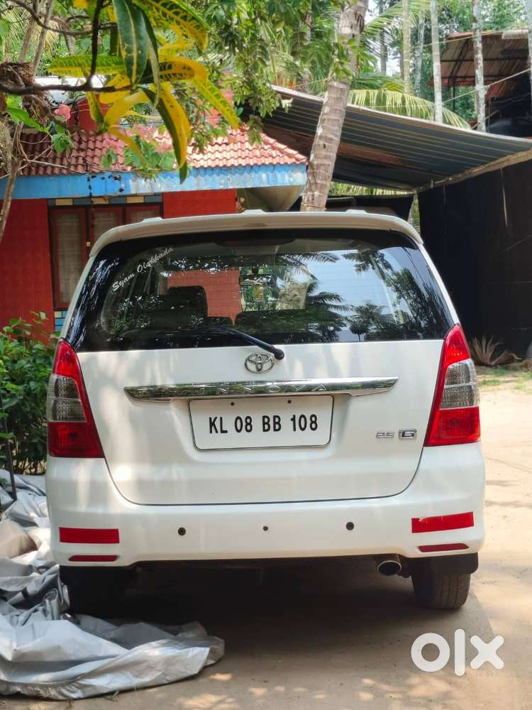 Innova 8 Seater 35000 Km Run Very Good Condition  Single Owner
