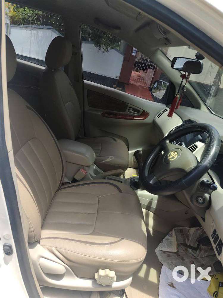 Toyota Innova 2.5 Gx 7 Str Bs-iii, 2009, Diesel