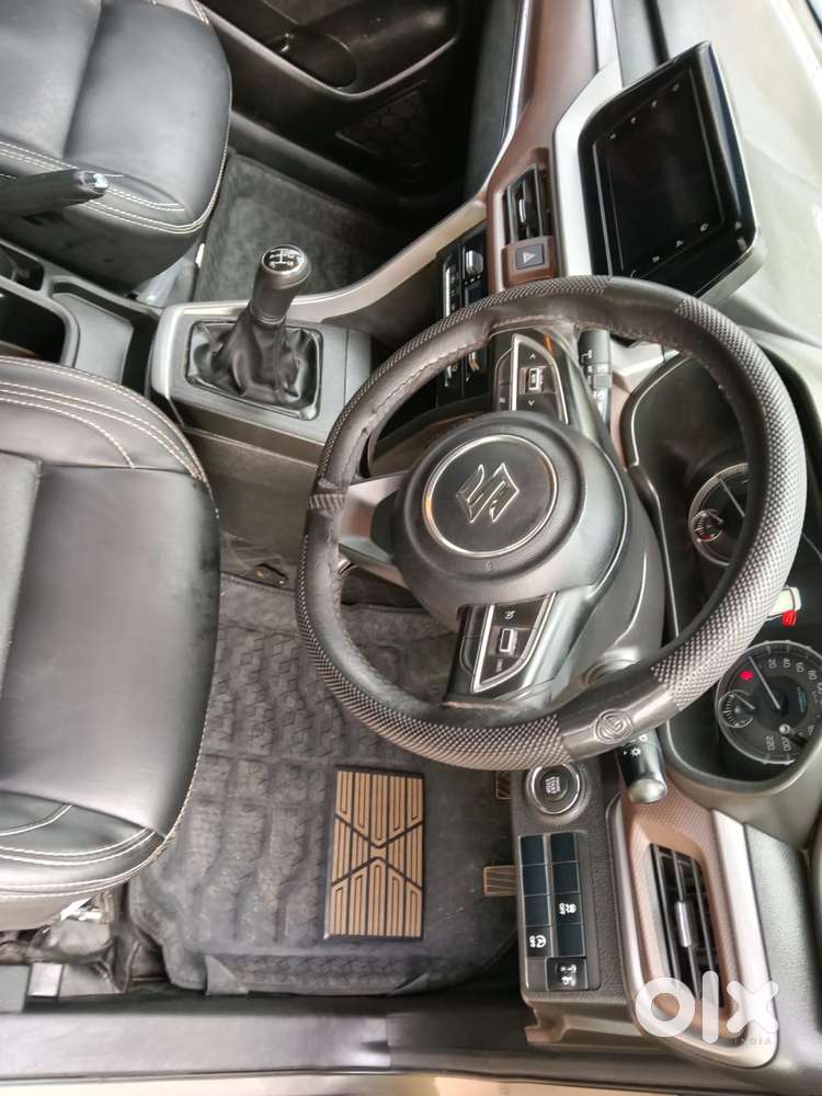 Maruti Suzuki Brezza 1.5 Zxi Plus Smart Hybrid Dual Tone, 2022, Petr..