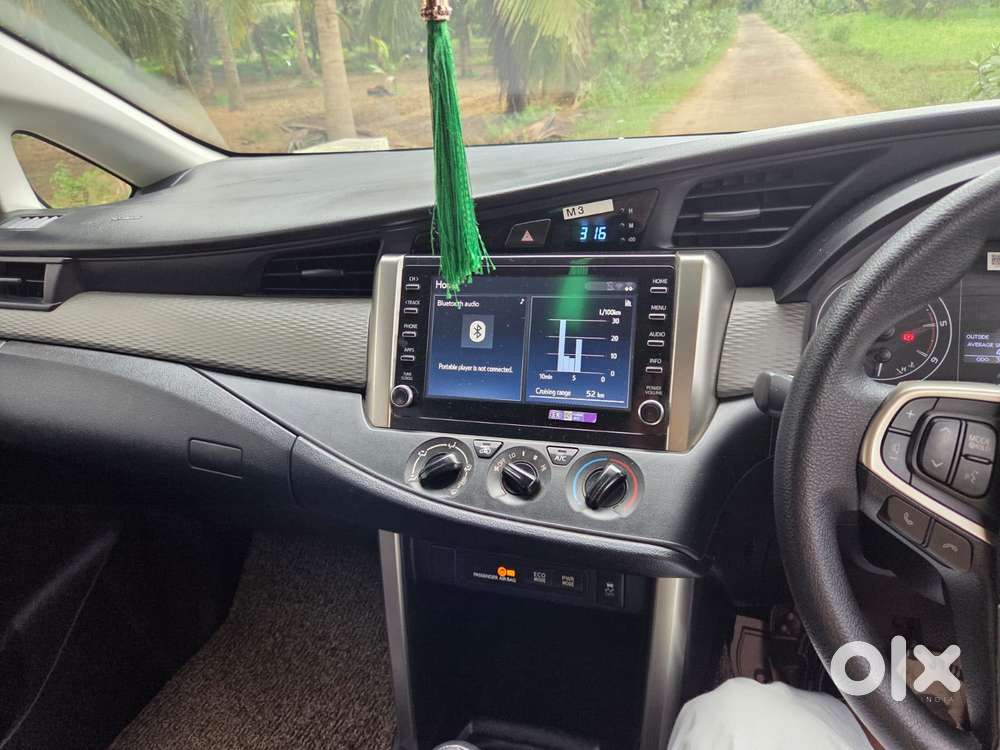 Toyota Innova Crysta 2.4 G Mt 8s, 2024, Diesel