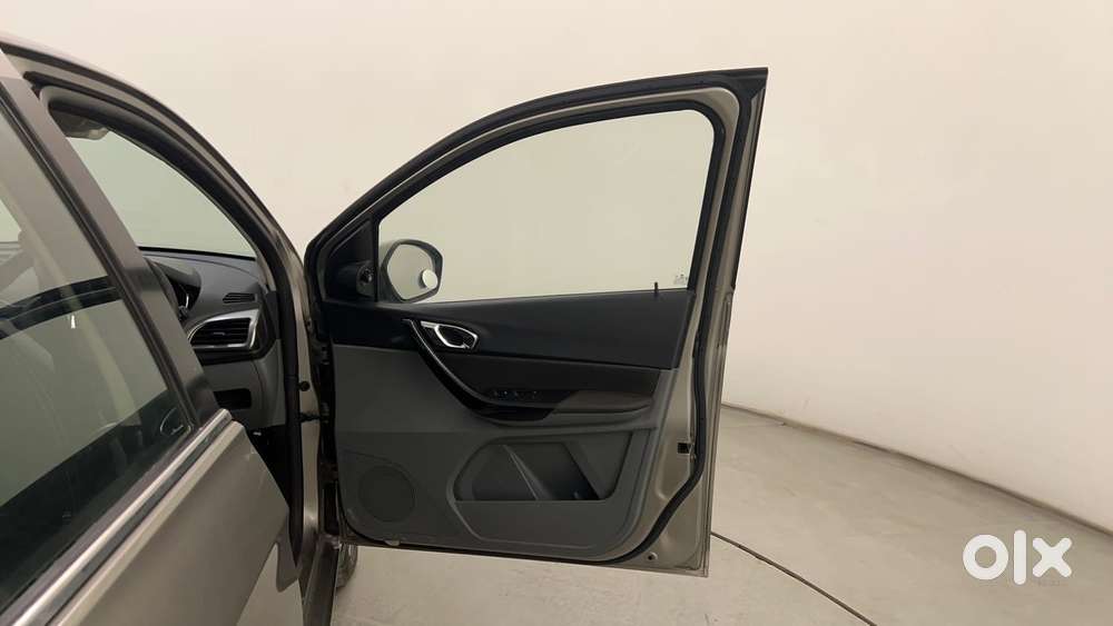 Tata Tigor Xz, 2018, Petrol