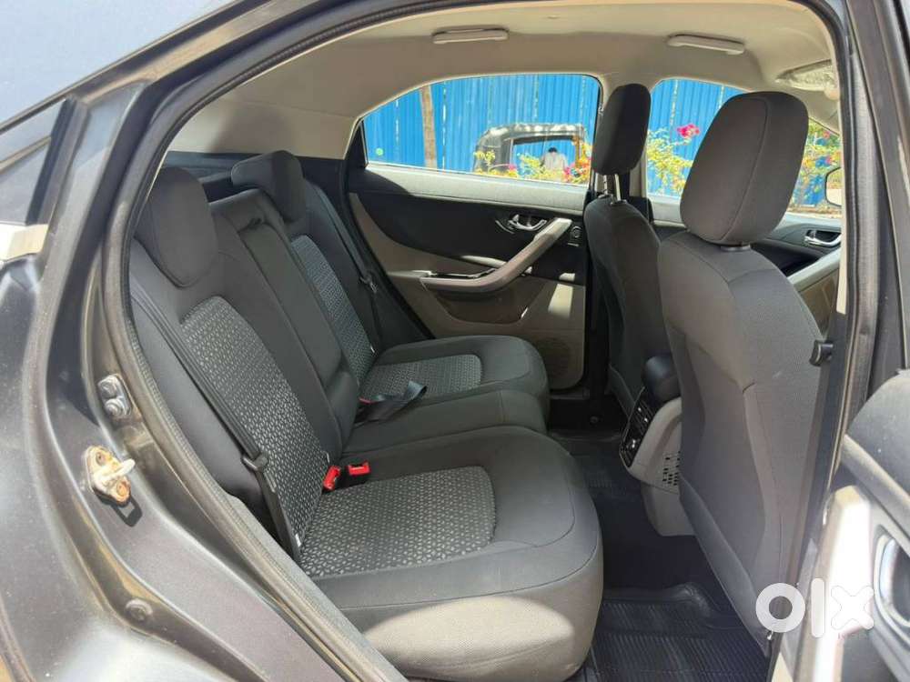 Tata Nexon 1.2 Revotron Xza Plus Premium, 2018, Petrol