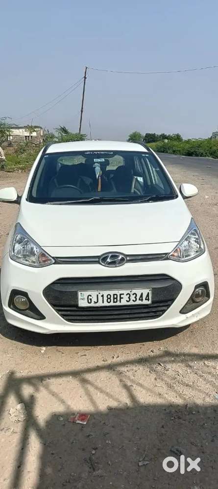 Hyundai Grand I10 2016 Cng & Hybrids First Owner Teacher Car Full Insu