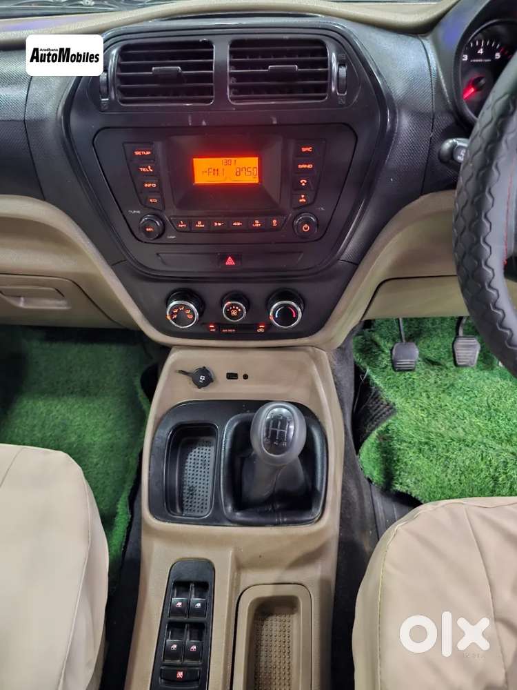Mahindra Tuv 300 T6 Plus, 2019, Diesel