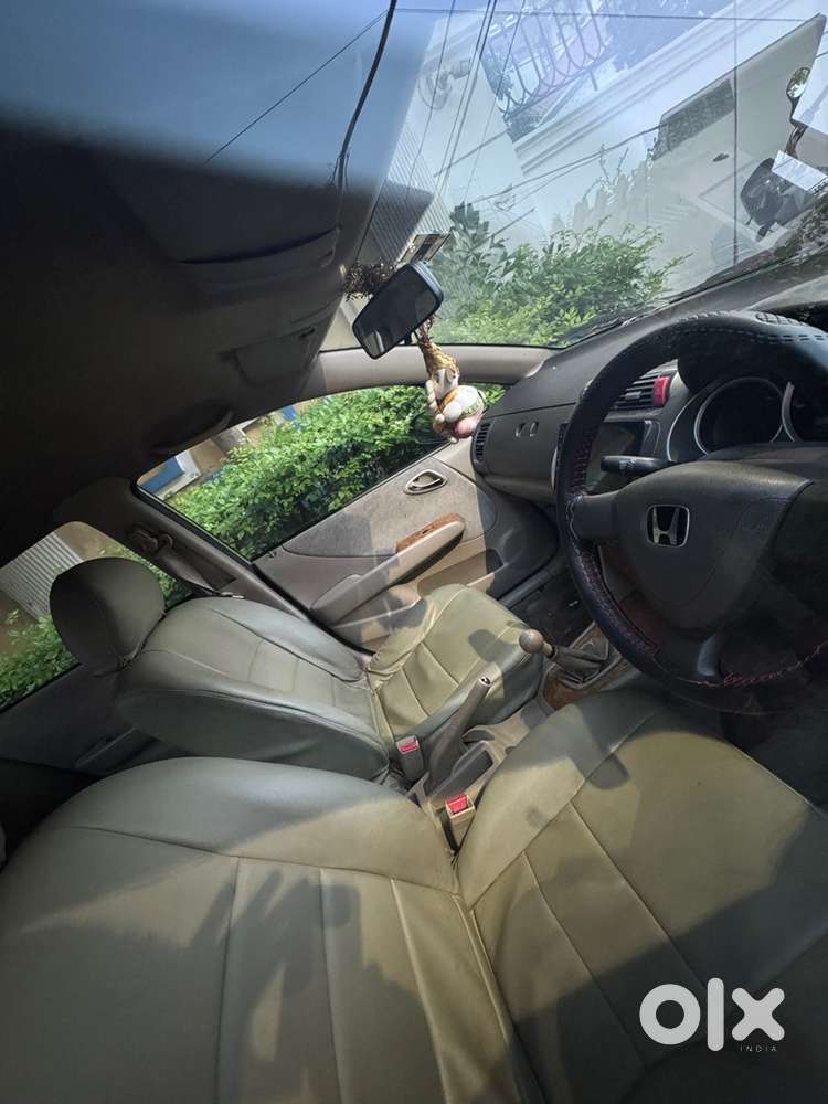 Honda City Petrol Manual 2005 Km Driven