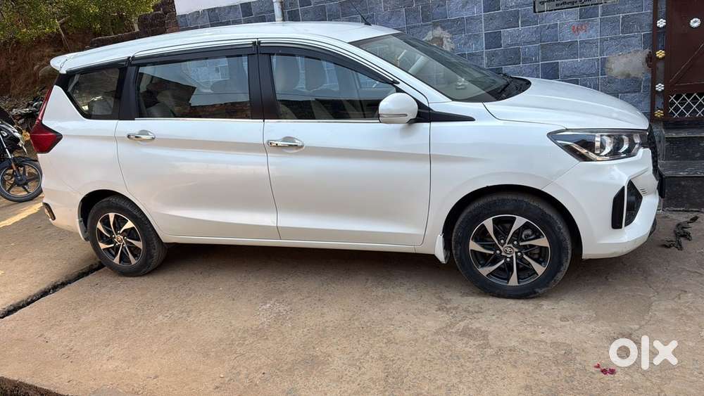 Toyota Rumion Petrol 2026