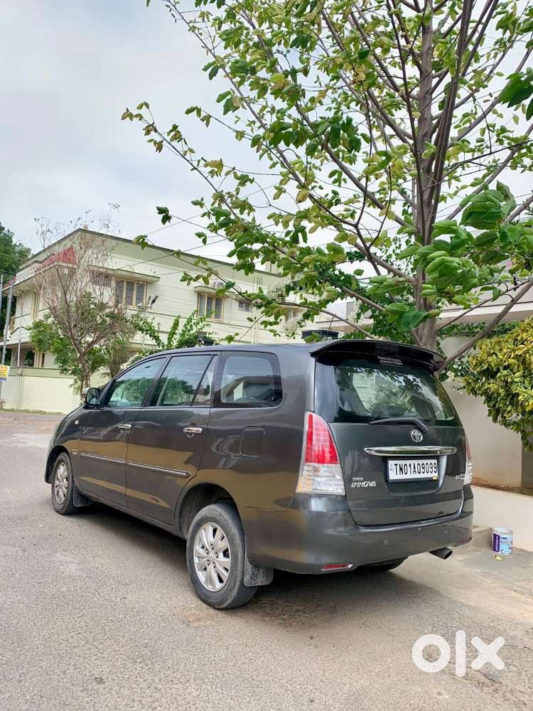 Toyota Innova 2.5 V 7 Str, 2011, Diesel