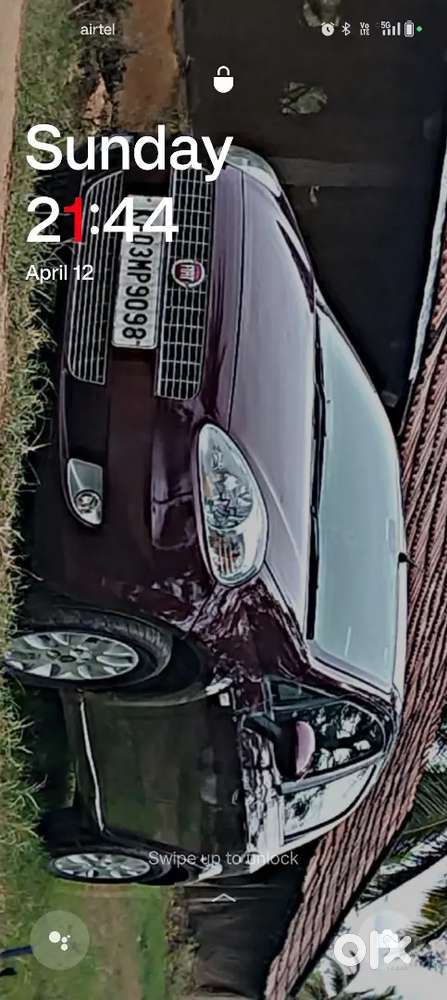 Fiat Grande Punto 2012 Petrol 112000 Km Driven