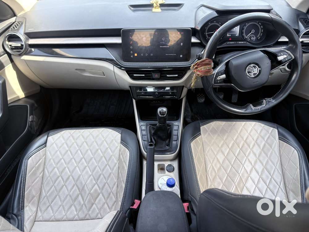Skoda Slavia Ambition 1.0l Tsi Mt, 2022, Petrol