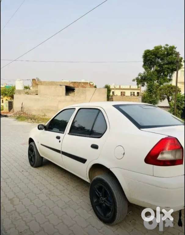 Ford Ikon Diesel 2010