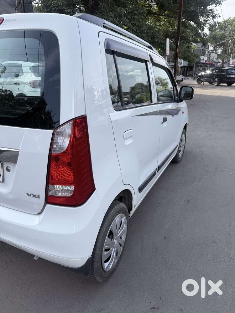 Maruti Suzuki Wagon R 1.0 Vxi, 2016, Petrol