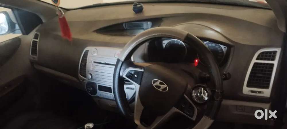 Hyundai I20 Petrol Manual 2015
