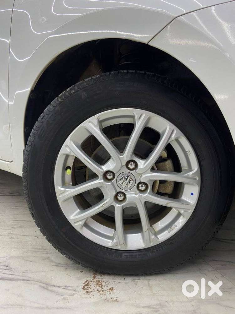 Maruti Suzuki Swift Vvt Zxi, 2024, Petrol