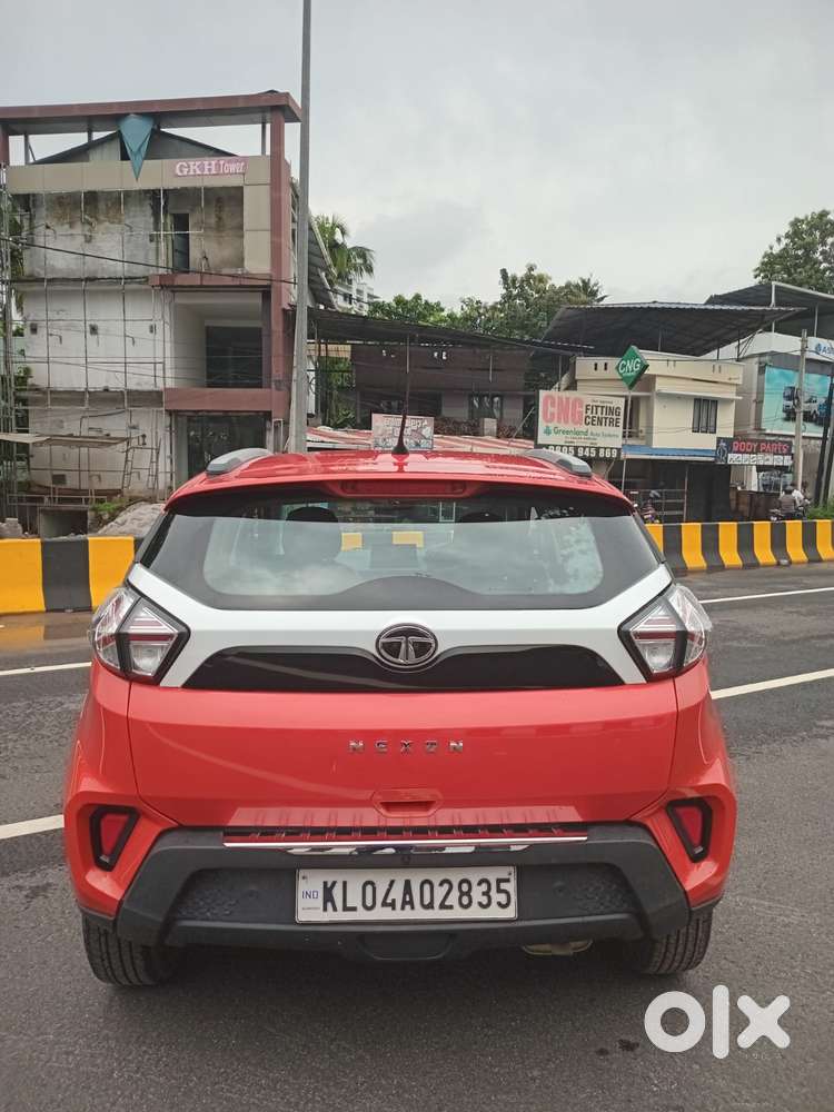 Tata Nexon 1.2 Revotron Xm (s), 2020, Petrol