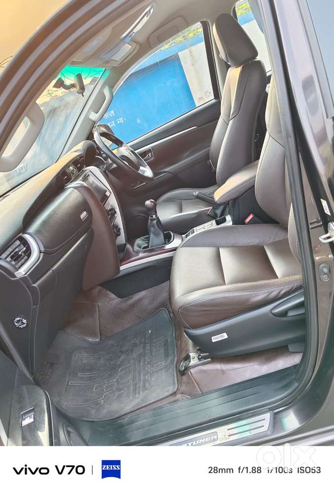 Toyota Fortuner 4x4 Manual Limited Edition, 2017, Diesel