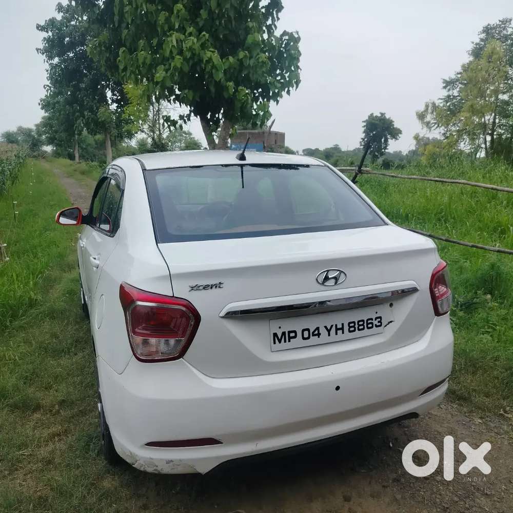 Hyundai Xcent Crdi Base 2016 With 92000 Km