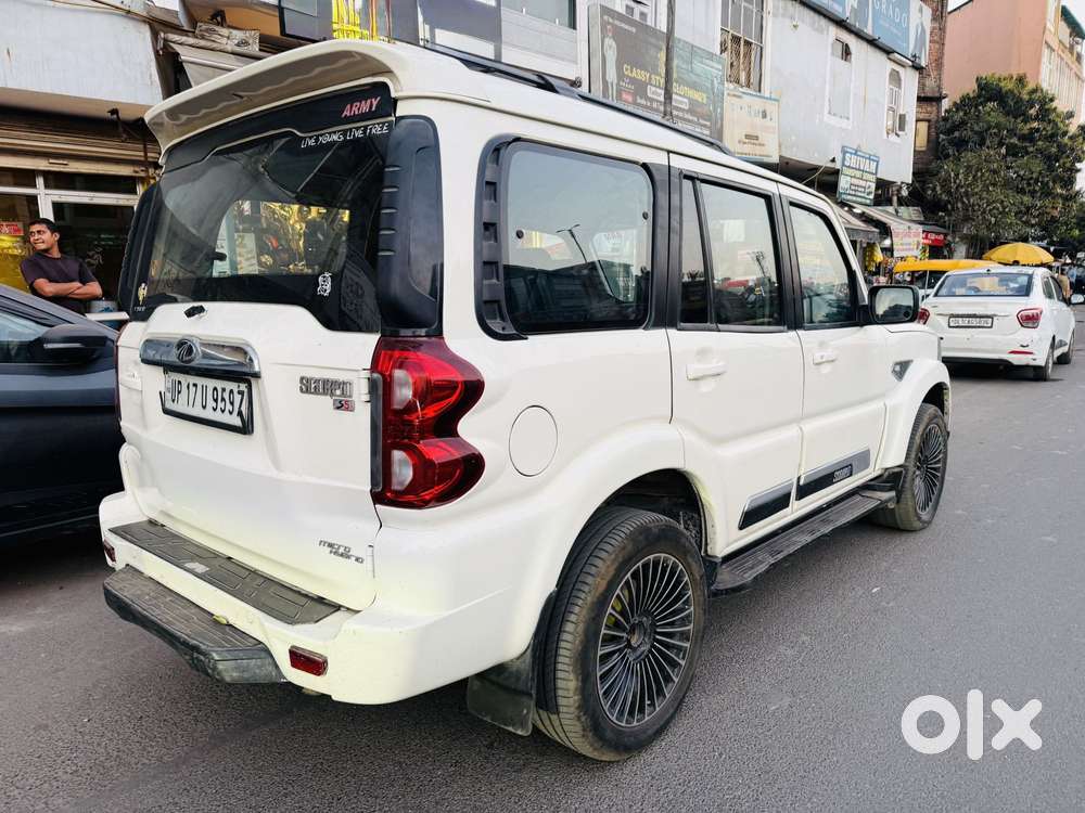 Mahindra Scorpio