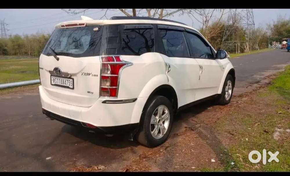 Mahindra Xuv500.  Please Stay Time Pass Bayer
