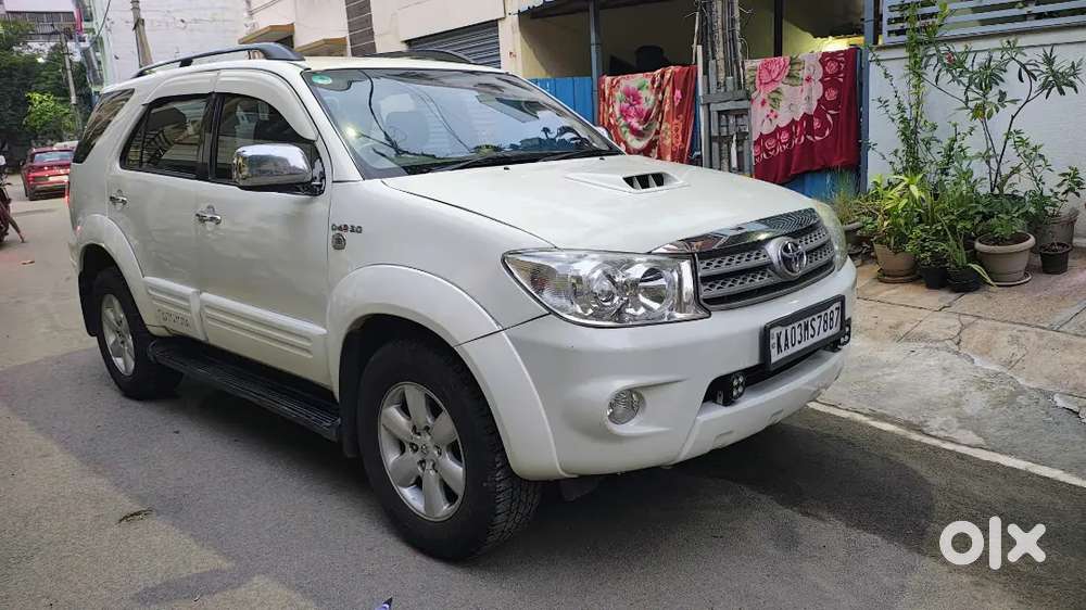 Toyota Fortuner 2010 Diesel Well Maintained