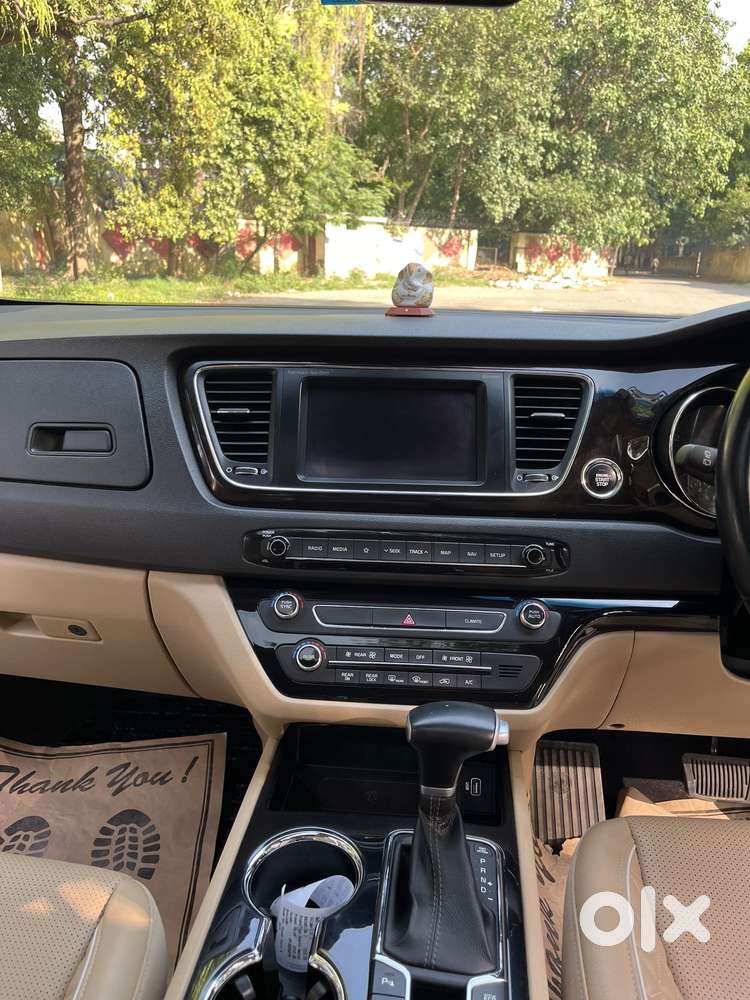 Kia Carnival Limousine Plus 7 Str, 2022, Diesel