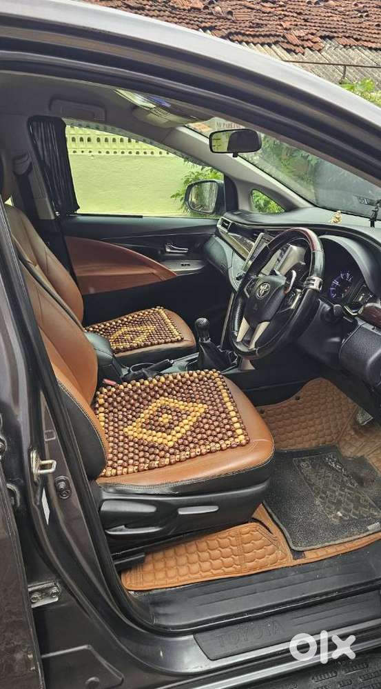 Toyota Innova Crysta 2.4 V 7 Str, 2016, Diesel