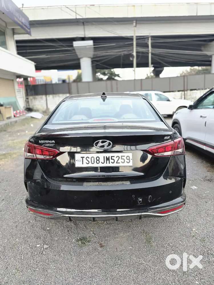 Hyundai Verna 2022 Petrol 49000 Km Driven