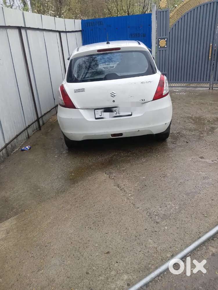 Maruti Suzuki Swift 2012 Petrol