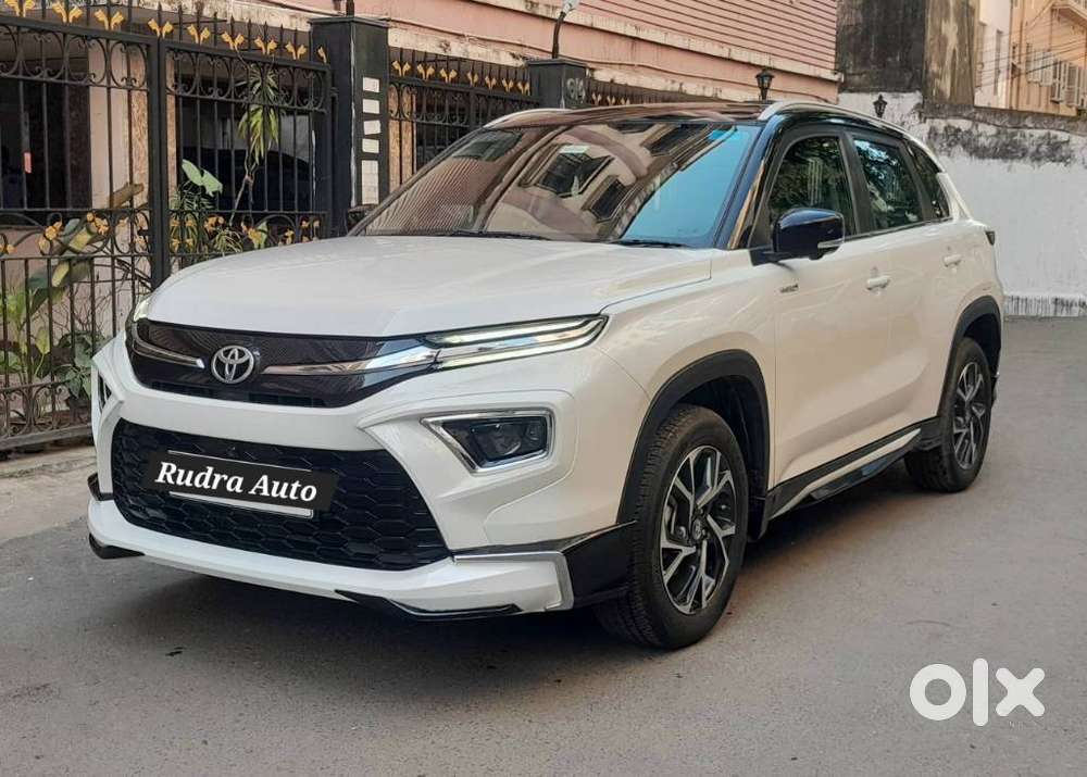 Toyota Urban Cruiser Hyryder 1.5 V Hybrid, 2025, Petrol