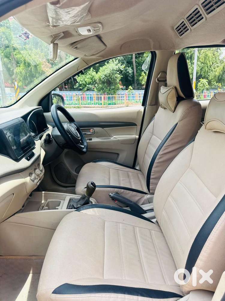 Maruti Suzuki Ertiga 2021 Petrol Auto