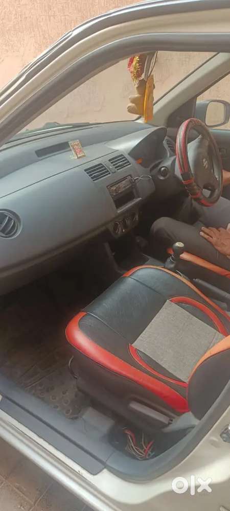 Maruti Suzuki Swift 2011 Petrol 108000 Km Driven