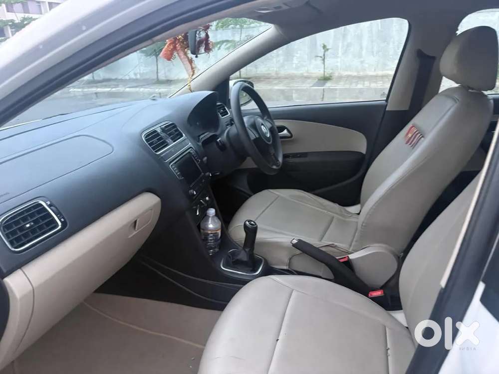 Volkswagen Polo Petrol Highline 1.2l, 2011, Petrol