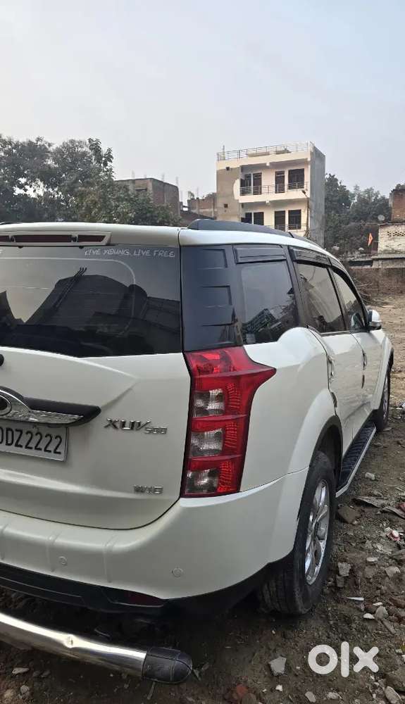 Mahindra Xuv500 2017 Diesel 72800 Km Driven