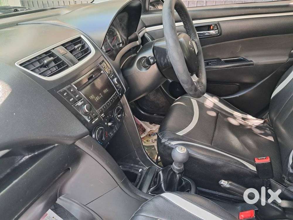 Maruti Suzuki Swift Vxi With Abs, 2013, Petrol