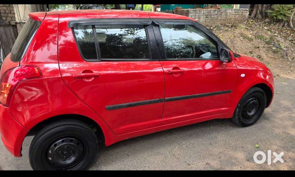 Maruti Suzuki Swift Vxi + Manual, 2007, Petrol