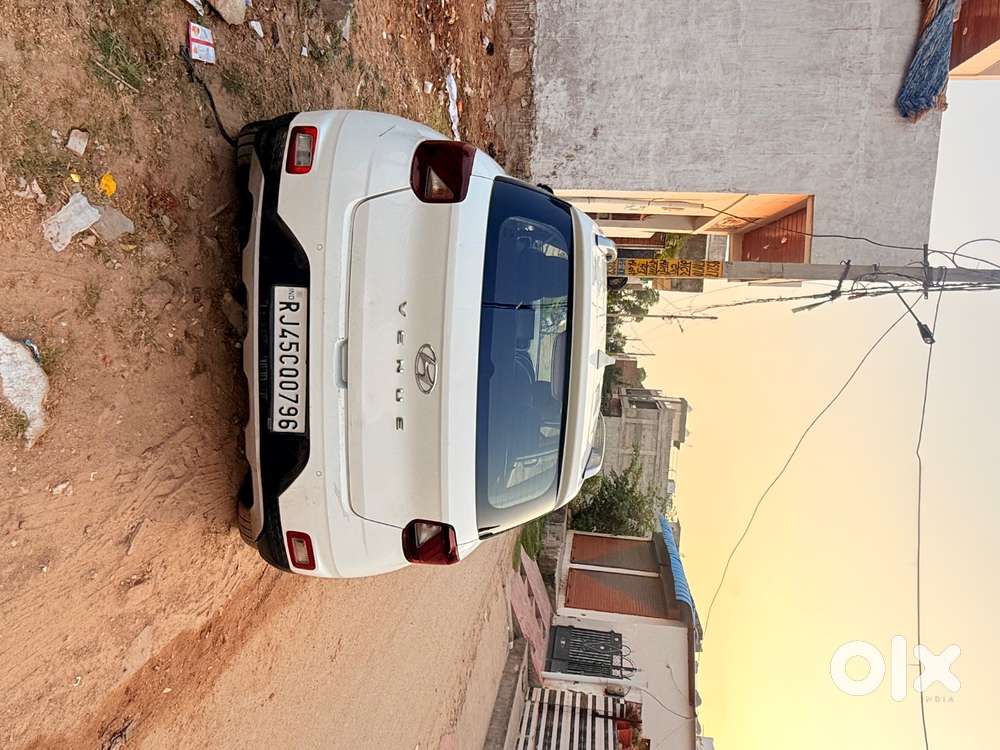 Vanue 2021 Petrol