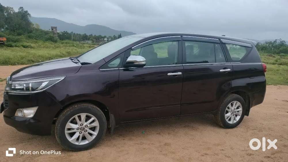 Toyota Innova Crysta 2017 Diesel Well Maintained