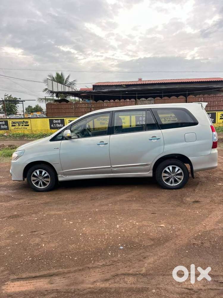 Toyota Innova 2.5 V 8 Str, 2016, Diesel