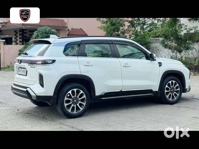 Maruti Suzuki Grand Vitara 1.5 Alpha Smart Hybrid Dual Tone, 2023, P..