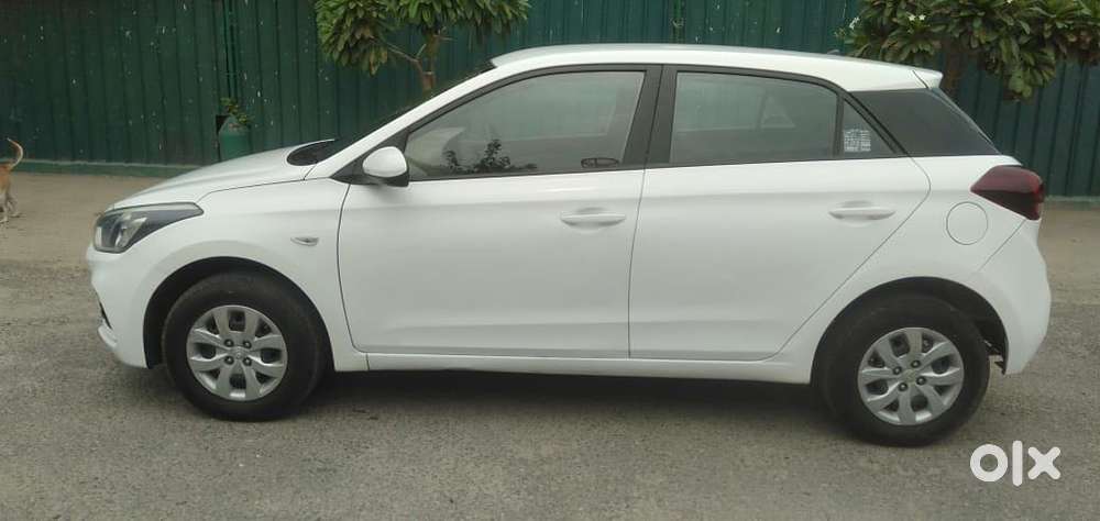 Hyundai I20 Petrol Cvt Magna Executive, 2018, Petrol