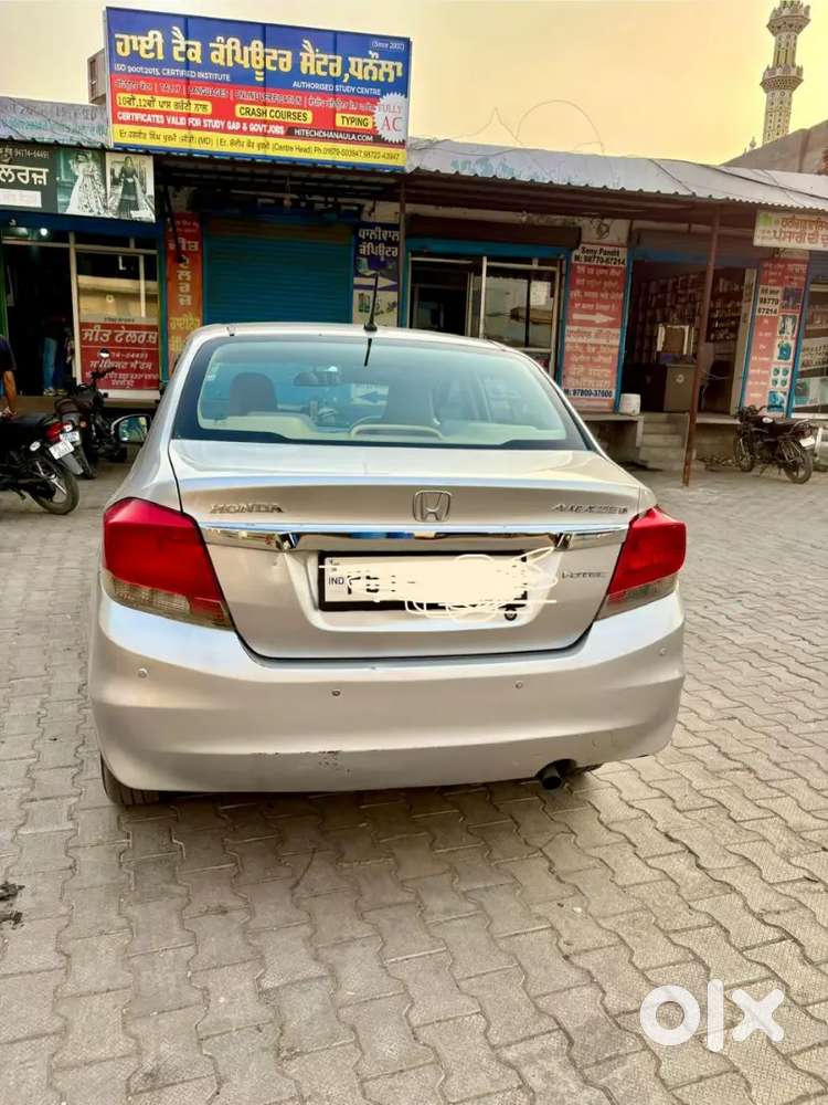 Honda Amaze 2015 Diesel 125000 Km Driven